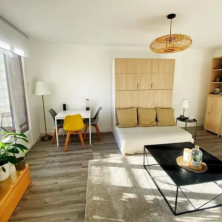 Lumineux Proche De Paris Апартаменты *