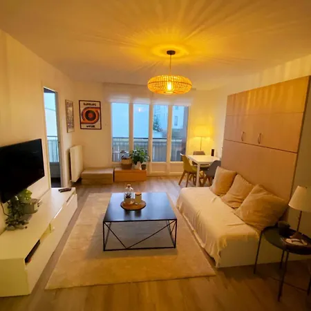 Lumineux Proche De Paris Апартаменты *